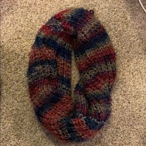 Infinity winter scarf